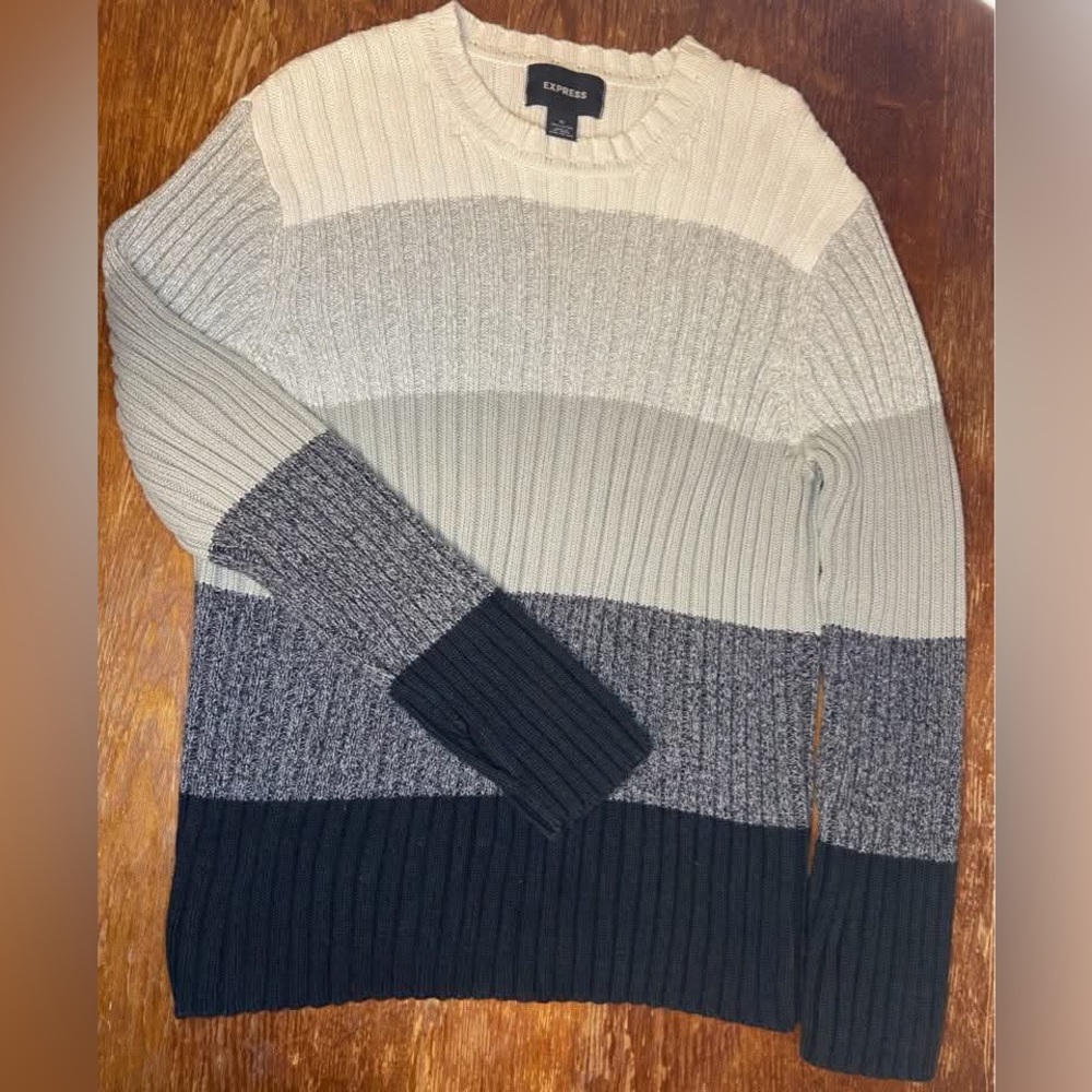 Express Women’s Crewneck Sweater -‎ Cream, Gray, Black Size XL
